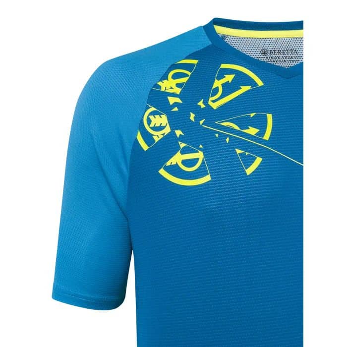 TS971 05E2CLOSEUP1_risultato